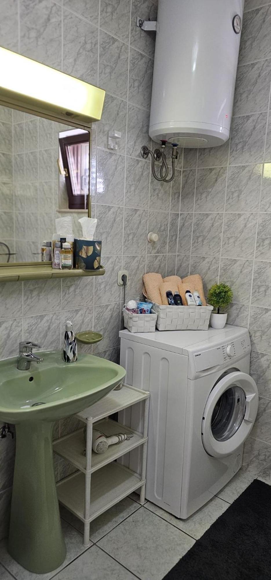 Apartman Pida พรีมอชเตน ภายนอก รูปภาพ
